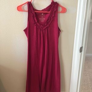Sleeveless ruffle pink dress
